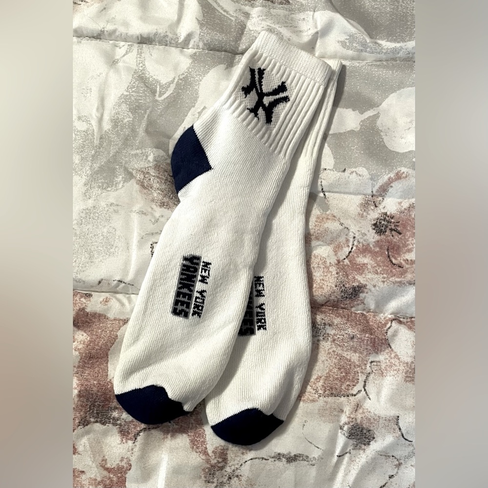Men’s NY Yankees socks